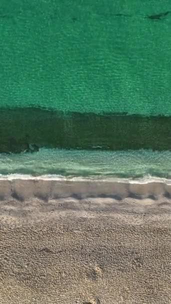 Sali Sopra Costa Azzurra Immergiti Nella Serenità Una Spiaggia Incontaminata — Video Stock
