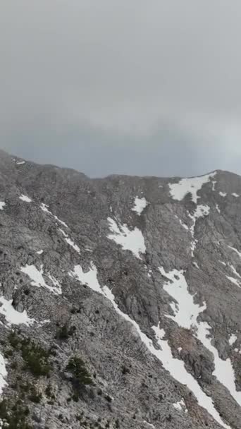 Doświadcz Spokoju Górskiej Doliny Poprzez Zachwycające Widoki Powietrza Uchwyć Czarującą — Wideo stockowe