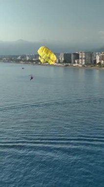 Parasailing ve Boat Trips - Heyecanlı bir Yolculuk Bekliyor