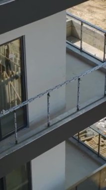 Akdeniz 'de prestijli evler yükselirken ev inşaatının mutluluğunu tecrübe edin..