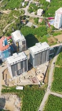 Alanya dönüşümünü çok katlı bina inşaatı ile yaşayın..