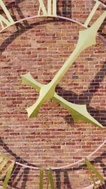 Gürcistan, Batumi 'nin zarafetinin üzerine çık ve eski sokaklarına ve ikonik İtalyan Meydanı' na bir göz at..