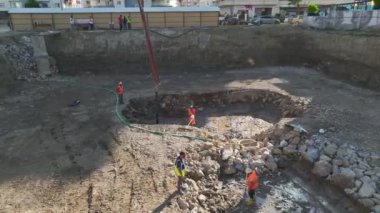 Türk Rivierasını devam eden inşaat projelerine havadan 4K bakış açısıyla yeniden hayal edin.