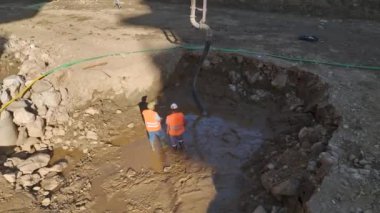 Hava görüntüleri, 4K 'daki Türk kıyı manzarasını dönüştüren inşaat patlamasını kaydediyor..