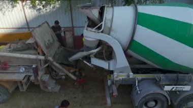 4K 'da devam eden inşaat projeleri yoluyla Türkiye' nin kıyı bölgelerinin evrimini izle.