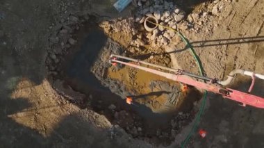 Türk kıyısı boyunca yükselen yapıları izlemek, 4K 'da yakalanan bir kalkınma gösterisi.