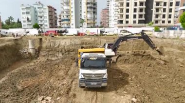 Türk kıyılarındaki dinamik yapıların 4K drone görüntüleriyle perspektifinizi yükseltin.