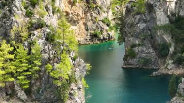 Akdeniz 'deki stand-up macerasının nefes kesici görüntülerini izleyin..
