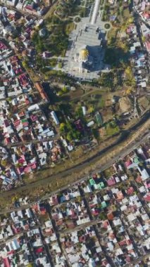 Tiflis 'in cazibesini keşfetmek için 4K' lık büyüleyici bir kalite kullanın..