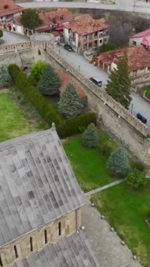 Mtskheta 'daki Gürcistan' ın gizli hazinelerini ortaya çıkarmak için bir hava keşif gezisine çıkın..