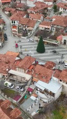 Mtskheta 'nın dikey görüntüsünü kullanarak Gürcistan' ın antik harikalarını keşfedin..