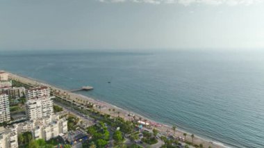 4K 'da iyi planlanmış bir altyapı cennetinin ortasında gerçek zamanlı olarak yerleşim yerlerinin büyümesine tanıklık ederek hayaller kurmayı takip et..