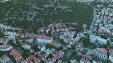 Antalya bölgesinde bulunan Ka kasabasının rıhtımında sakin gündoğumunun tadını çıkarın..