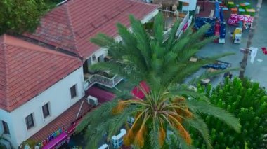Antalya bölgesinde güneş doğarken Ka kasabasındaki güzel rıhtıma bakın..