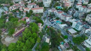 Şafak vakti Antalya bölgesinde çekilen Ka kasabasının güzel rıhtım manzarasının tadını çıkarın..