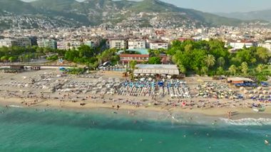 4K 'da Alanyas beyaz sahillerinde yaz rüyalarına dal.