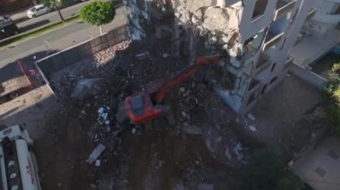 Dinamik ve hassas bir operasyon.