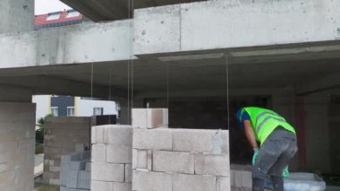 Takım çalışmasının bir görüntüsü..