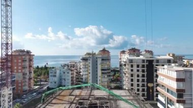 Dinamik ve işbirlikçi bir çaba.