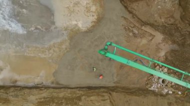 Yetenekli takımların bulunduğu dinamik bir inşaat alanı..