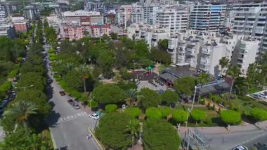 Şehir cazibesiyle doğanın güzel bir karışımı..