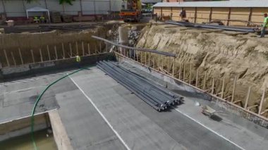 Yapısal metalle eşleştirilmiş yalıtım görevleri.