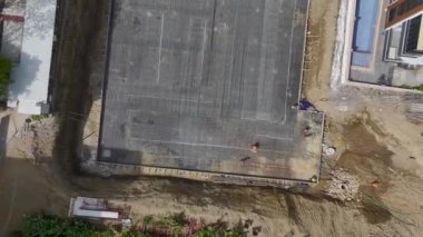 Mühendisler ve müteahhitler gelişen bir alanda işbirliği yapıyorlar..