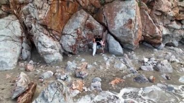 Deniz kenarında bir eğlence ve rahatlama günü.