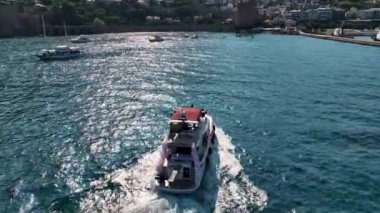 Canlı ve manzaralı bir kaçış..