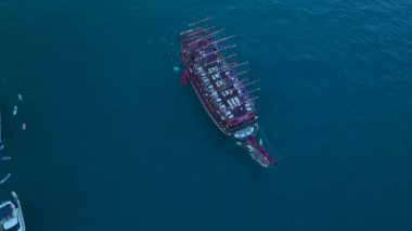 Büyüleyici doğal güzelliklerle çevrili sakin bir macera..