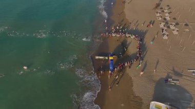 Dinamik bir güç gösterisi.