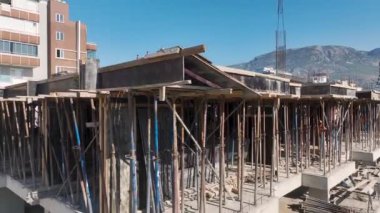 Hareketli bir inşaat çalışması..