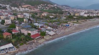 Yukardan sakin bir kaçış.