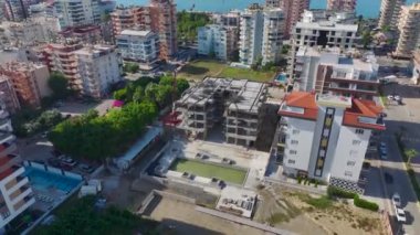 İnşaatın önemli bir evresi hareket halindeyken yakalandı.