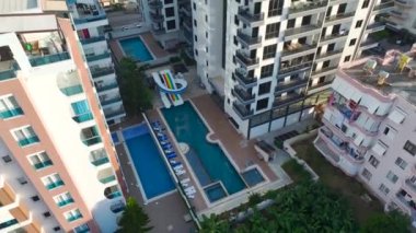 Tarz ve rahatlama mükemmel bir şekilde uyuşuyor..