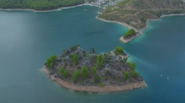 Vahşi doğaya huzurlu bir kaçış..