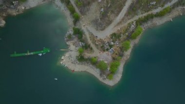 Dinamik bir sakinlik anı.