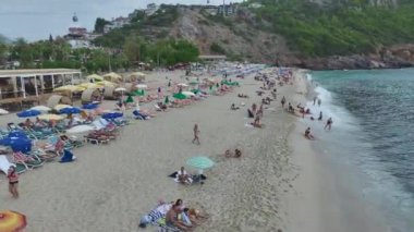 Sakin ve sessiz bir geri çekilme..