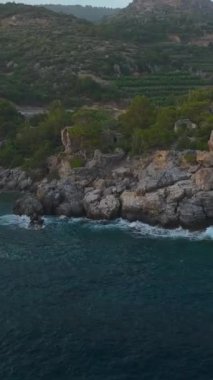 SUP maceralarının güzelliğini ve basitliğini gösteren sakin bir kaçış..