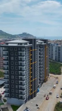 Temelde yalıtım ve mühürleme çalışmaları yapılıyor.