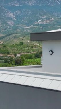 Seçkin bir gayrimenkul projesi için dikkatli bir temel hazırlığı.