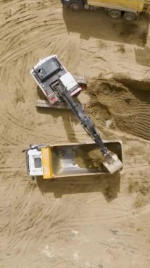 Makineler ve mühendisler vakfın geliştirilmeye hazır olmasını sağlıyorlar..