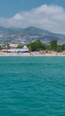 Suda yaz tatillerinin zarafetini keşfedin..