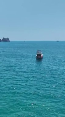 Lüks bir yaz macerasının cazibesini ve güzelliğini tecrübe et..