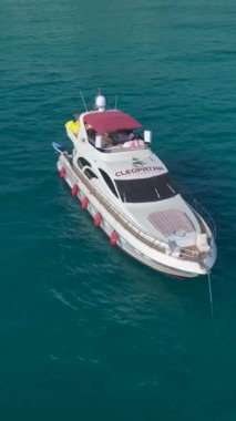 Okyanus maceralarının huzur ve zarafetini keşfedin..