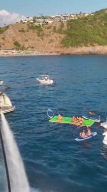 Yazı unutulmaz heyecanlar ve eğlencelerle kutlarız..