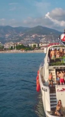 Mevsimi unutulmaz deniz maceralarıyla kutlayın..