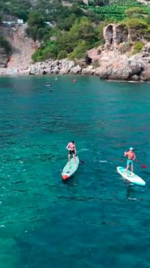 Denizin güzelliğine huzurlu ve manzaralı bir kaçış.