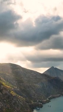 Huzurlu bir kaçışın sükunetini keşfet..