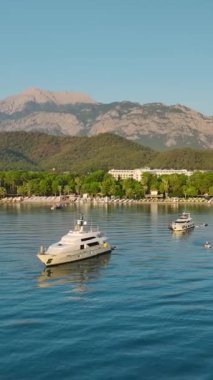 Türkiye 'nin sahil cazibesini zarafet ve sükunetle keşfedin.